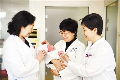 婴儿